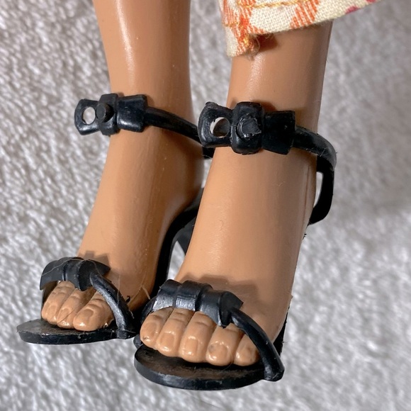 Vintage 60’s/70’s MCM Reliable Canada 18” Fashion Doll - Picture 4 of 16